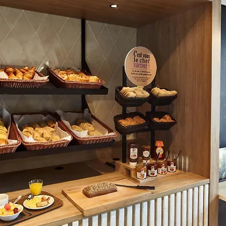 Parc Des Expositions 2* Lisieux